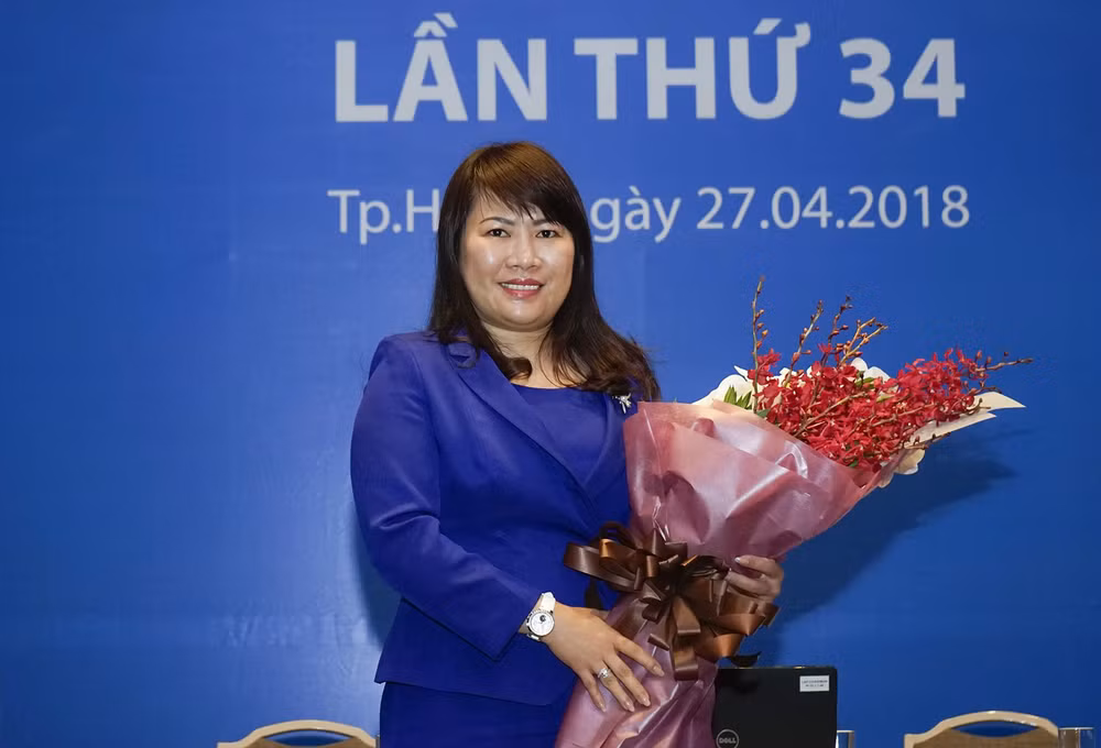 Bà Lương Thị Cẩm Tú được bầu làm Chủ tịch Hội đồng quản trị Eximbank ảnh 1