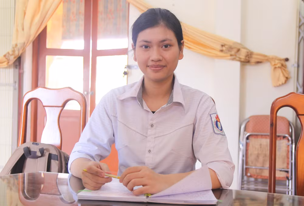 Các thủ khoa ở tỉnh Nghệ An chia sẻ bí quyết học tập tốt ảnh 2