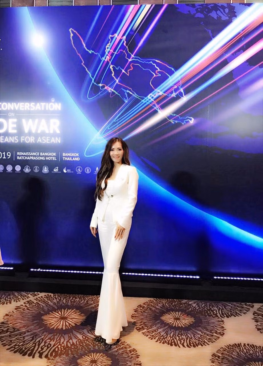 Đỗ Thị Thảo: Từ Hoa hậu đến khách mời đặc biệt của Diễn đàn CLMVT 2019 ảnh 3