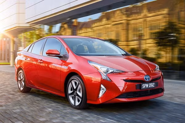 Hãng Toyota triệu hồi dòng xe Prius do lỗi hệ thống dây phanh ảnh 1