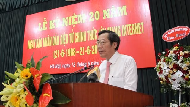 Báo Nhân dân điện tử kỷ niệm 20 năm phát hành trên mạng internet ảnh 1
