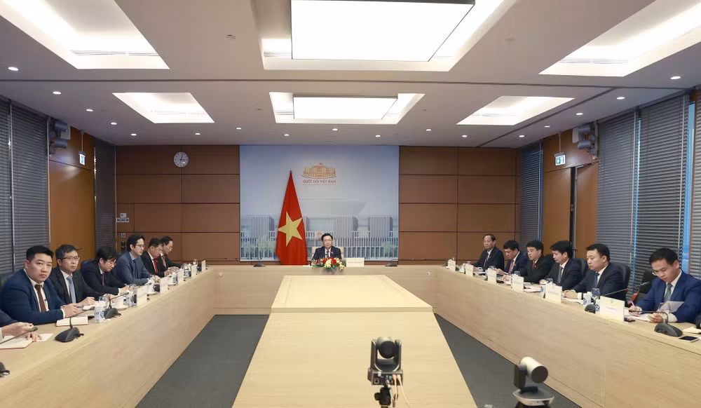 Chủ tịch QH hội đàm với Ủy viên trưởng Nhân đại toàn quốc Trung Quốc ảnh 1