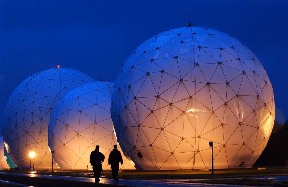 WikiLeaks công bố tài liệu NSA theo dõi các nhà lãnh đạo thế giới ảnh 1
