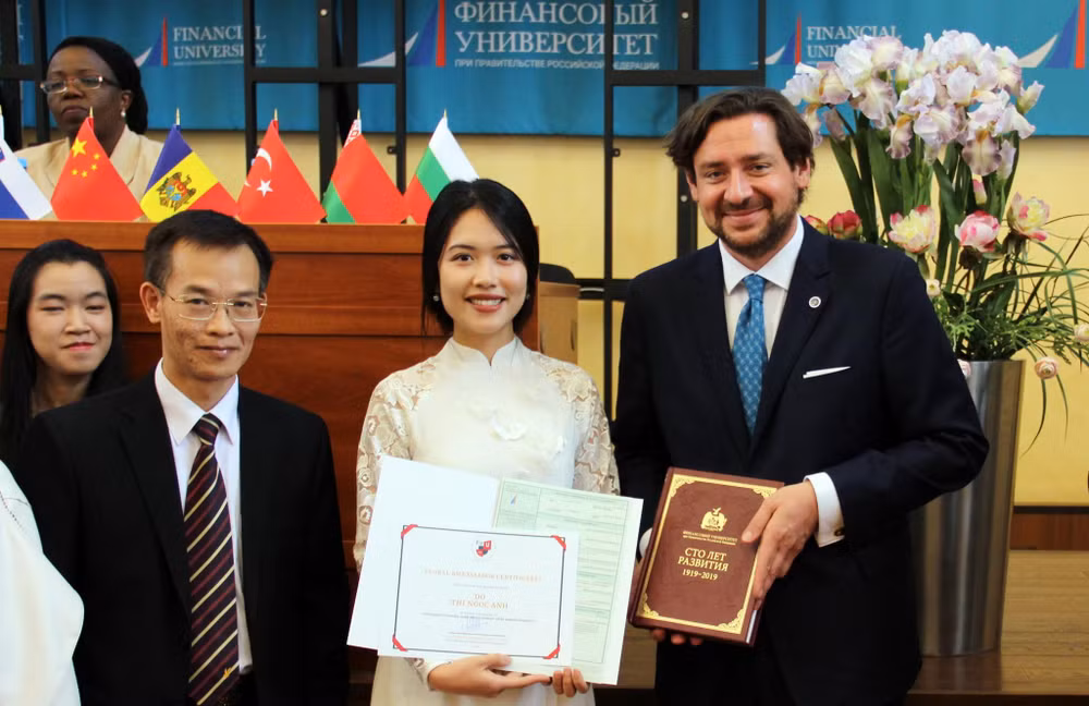 Trường Đại học Tài chính của Nga tự hào về các sinh viên Việt Nam ảnh 3