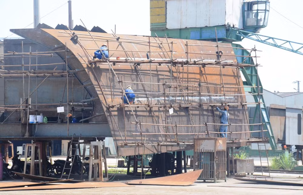 Ngành đóng tàu đối mặt nỗi lo thiếu nhân lực khi đơn hàng 'nối dài' ảnh 2