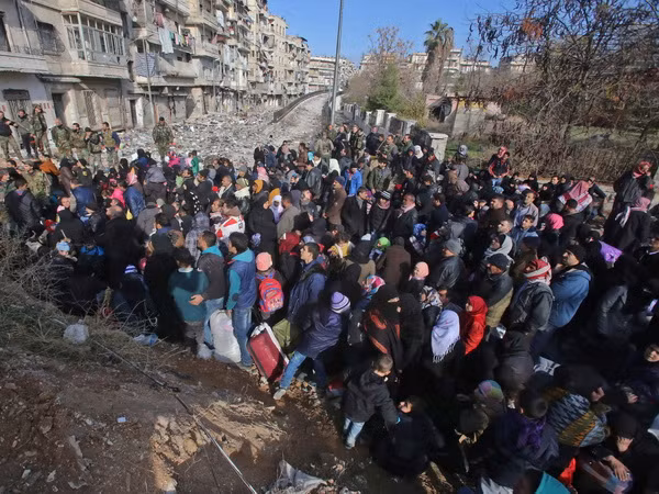 Nga tuyên bố giúp hơn 8.000 dân thường rời khỏi Aleppo ảnh 1
