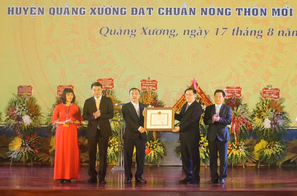 Thanh Hóa: Huyện Quảng Xương được công nhận đạt chuẩn nông thôn mới ảnh 1