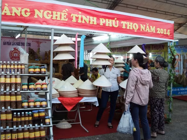 Hội chợ làng nghề Việt Nam: Phong phú sản vật ba miền ảnh 8