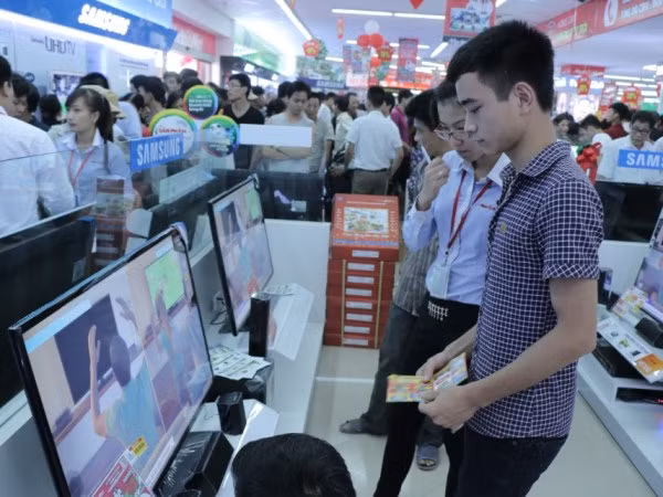 Các siêu thị điện máy khuyến mãi giảm giá đến 50% dịp 2/9 ảnh 1