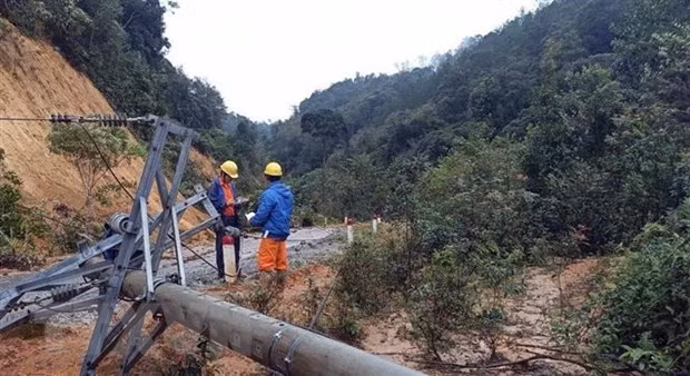 Ngành điện Việt Nam chủ động ứng phó với thiên tai, giảm thiệt hại ảnh 4
