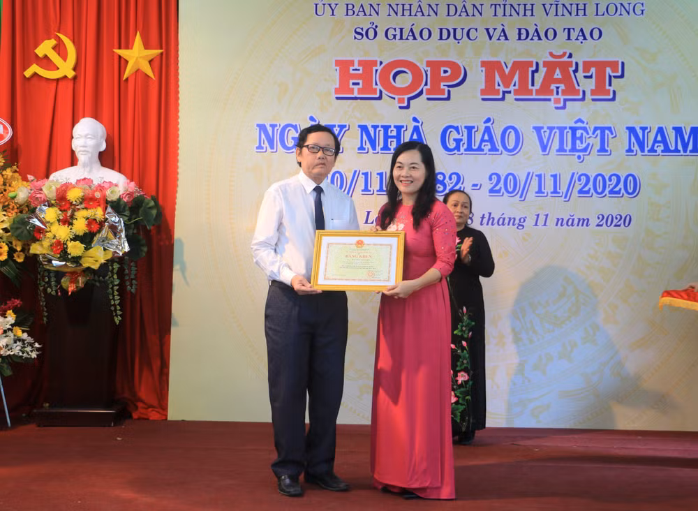 Thầy Nguyễn Minh Thiện và hành trình "gieo chữ" cho học sinh vùng sâu ảnh 2