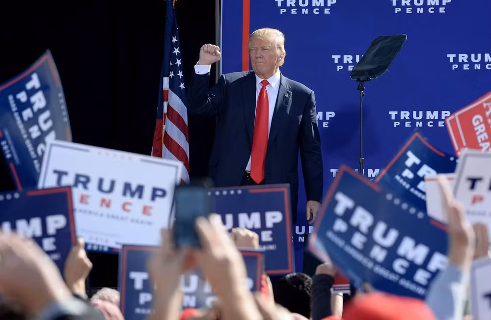 Đa số người Mỹ tin ông Donald Trump sẽ đem lại sự thay đổi ảnh 1