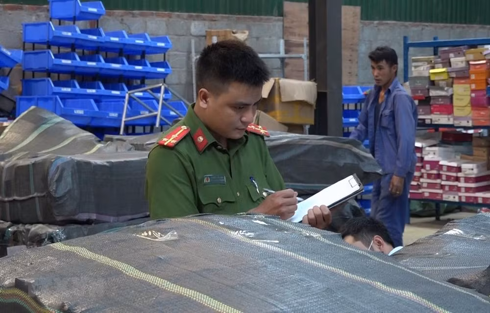 Hoạt động buôn lậu, gian lận thương mại trên mạng diễn biến phức tạp ảnh 1