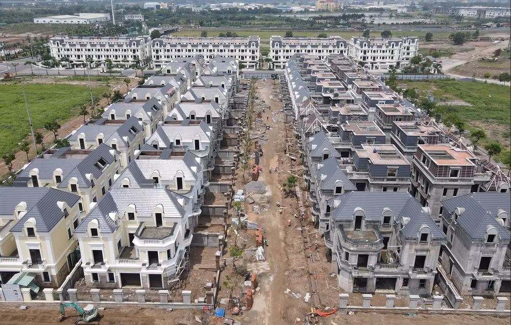 Đề nghị các địa phương cấp “sổ đỏ” cho căn hộ, biệt thự du lịch ảnh 1