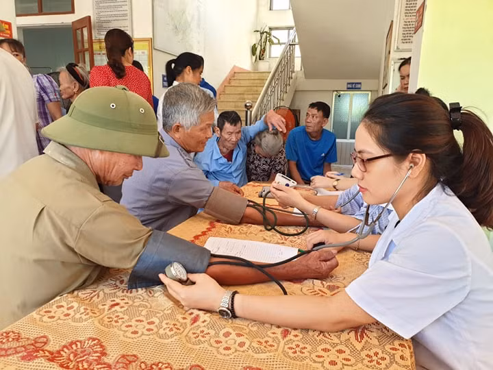 Bệnh không lây nhiễm là nguyên nhân gây tử vong hàng đầu ở Việt Nam ảnh 1