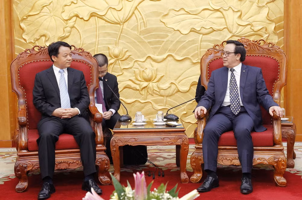 Ông Hoàng Bình Quân tiếp đoàn Trung ương Đoàn TNCS Trung Quốc ảnh 1