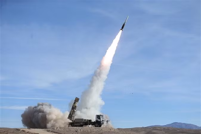 Lý do việc Iran thử tên lửa là ván bài quan trọng với Washington ảnh 1