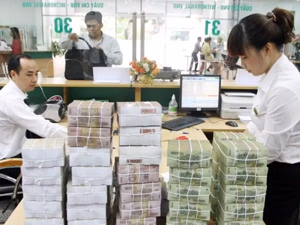 Giảm lãi suất điều hành: Ổn định mặt bằng lãi suất đầu ra ảnh 2