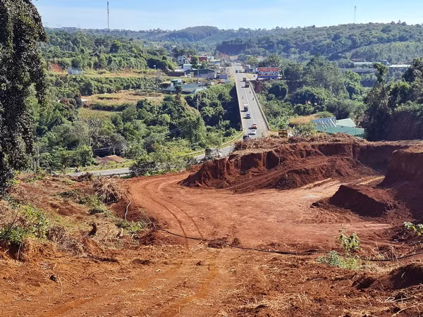 Cảnh báo đồng bào dân tộc thiểu số Tây Nguyên bị dụ dỗ bán đất ảnh 4