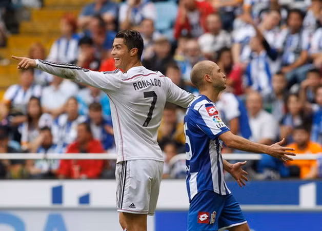 Cận cảnh chiến thắng không tưởng 8-2 của Real trước Deportivo ảnh 2