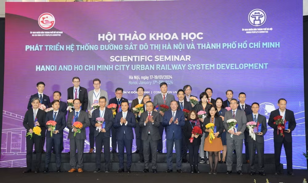 ttxvn-ha-noi-ban-giai-phap-tao-dot-pha-phat-trien-duong-sat-do-thi-theo-mo-hinh-tod1-755.jpg
