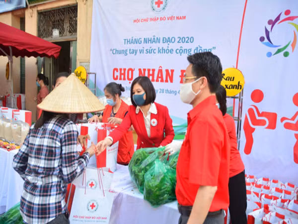'Chợ nhân đạo' nhân lên tình yêu thương, sự sẻ chia trong cộng đồng ảnh 2