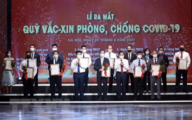 Tháo gỡ vướng mắc xếp loại DNNN đóng góp, ủng hộ phòng chống dịch ảnh 1