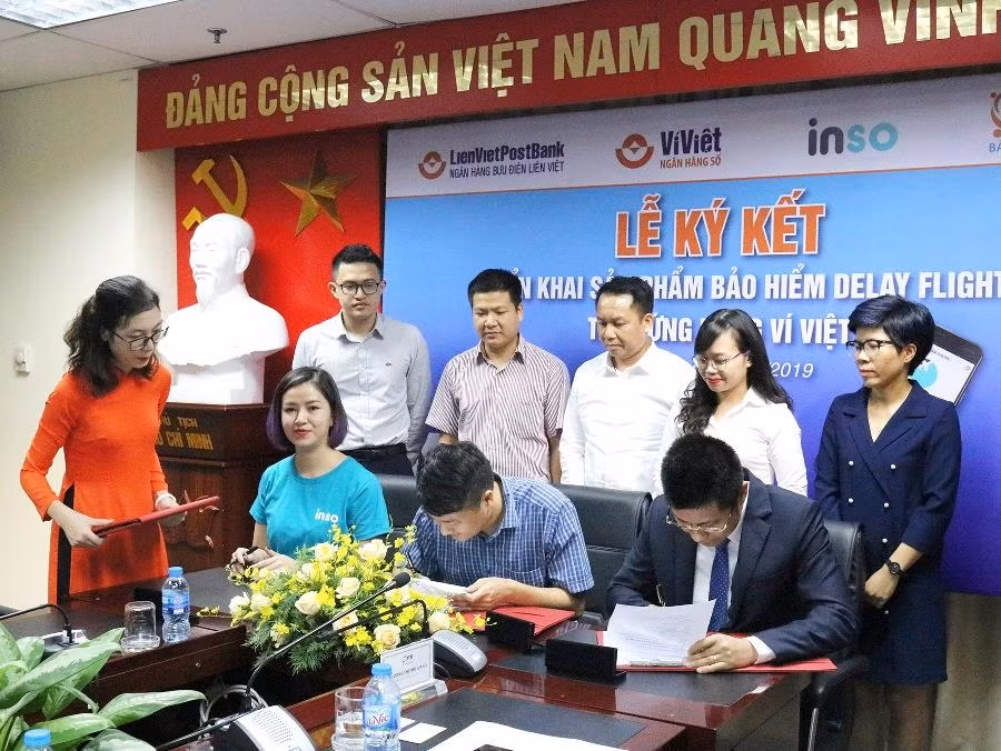 LienVietPostBank và PTI cung cấp dịch vụ mua bảo hiểm trễ chuyến bay ảnh 1