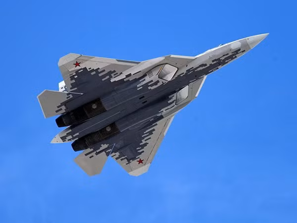 Bộ Quốc phòng Nga sắp ký hợp đồng mua máy bay tiêm kích Su-57 ảnh 1