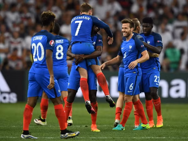 Chung kết EURO 2016: Liệu người Pháp có sợ… lộ bài? ảnh 1