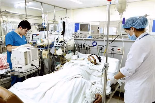 Vụ 3 người nghi ngộ độc rượu ở Quảng Trị: Một nạn nhân đã tử vong ảnh 1