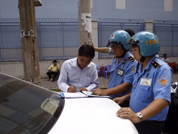 Những quan điểm khác nhau trong hoạt động của Uber tại Việt Nam ảnh 1