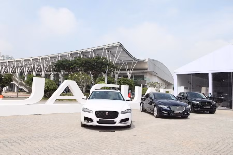 Quý 1, lượng ôtô nhập khẩu về Việt Nam bằng gần nửa cả năm 2018 ảnh 1