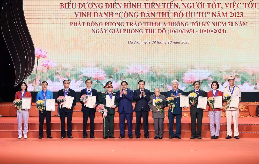 Thủ tướng: Phát huy mạnh mẽ truyền thống Hà Nội gương mẫu cho cả nước ảnh 1