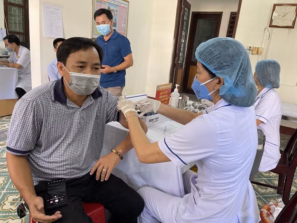 Quảng Trị: Phát hiện nhiều ca F0 có liên quan dịch tễ đến 2 trường học ảnh 1