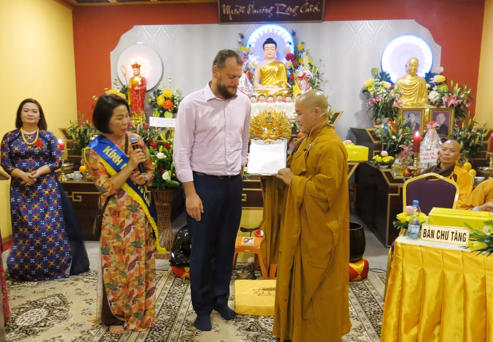 Trung tâm văn hóa Phật giáo cấp tỉnh đầu tiên của người Việt tại Séc ảnh 1