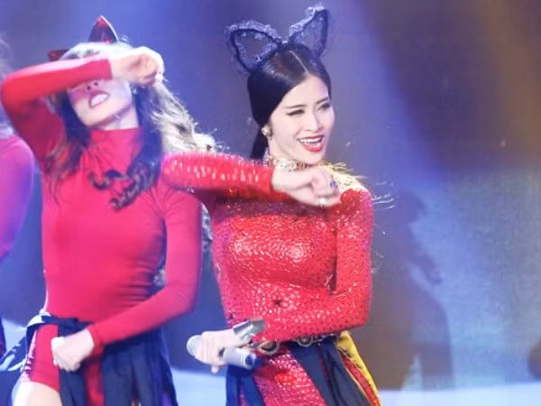 Sơn Tùng M-TP lại gây "ồn ào" khi ẵm trọn 40 điểm với bản hit mới ảnh 2
