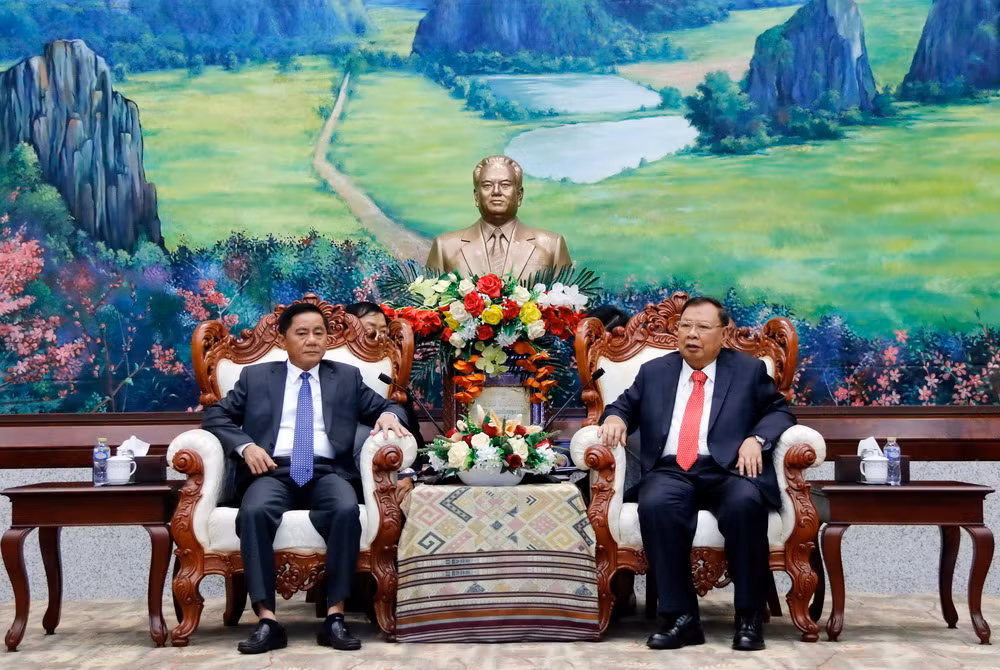 Lào muốn Việt Nam tiếp tục giúp đào tạo cán bộ kiểm tra Đảng ảnh 1