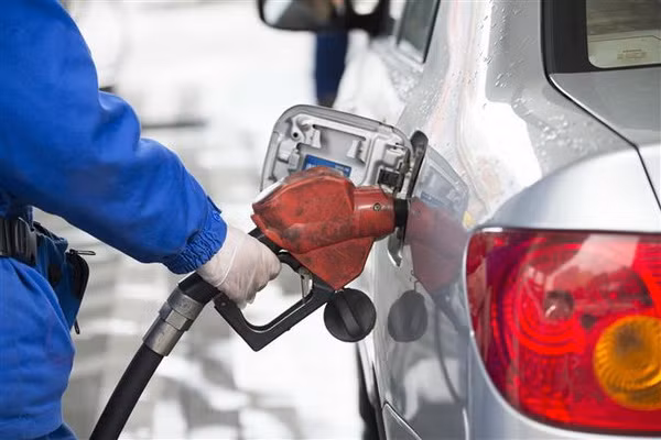 Giá dầu châu Á phục hồi nhẹ nhưng vẫn đối mặt với nhiều rủi ro ảnh 1