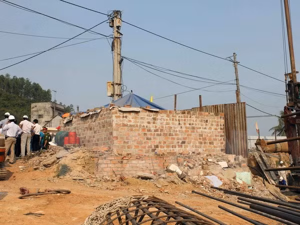 Bà Rịa-Vũng Tàu: Bắt hai cán bộ "bảo kê" xây nhà trái phép ảnh 1