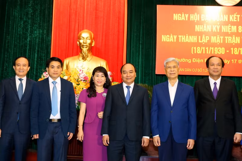 Thủ tướng dự Ngày Hội Đại đoàn kết toàn dân tại Hà Nội ảnh 2