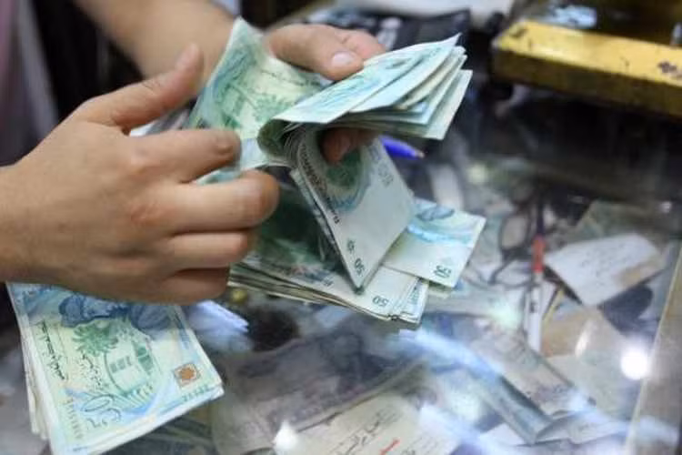 Nợ công chiếm gần 70% GDP, Tunisia dễ gặp "cú sốc kinh tế" ảnh 1