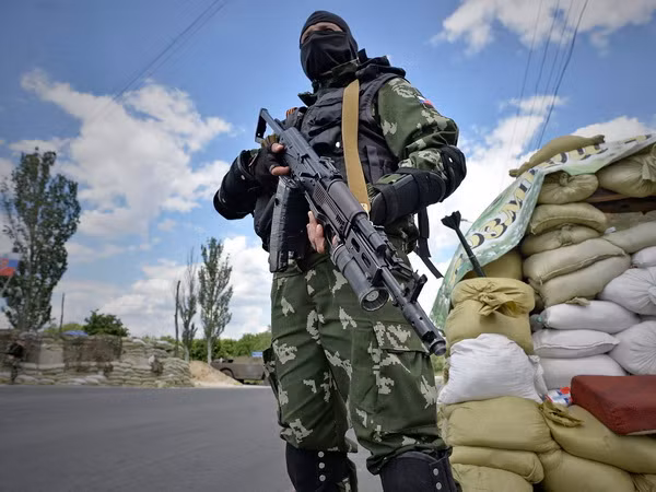 Quân đội Ukraine, Nga lần đầu tiên thảo luận thực thi ngừng bắn ảnh 1