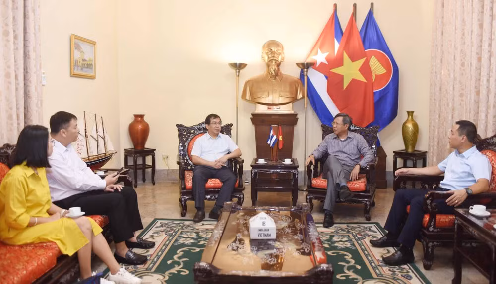 ttxvn_thong_tan_xa_viet_nam_va_doi_tac_cuba_tiep_tuc_day_manh_hop_tac_4.jpg