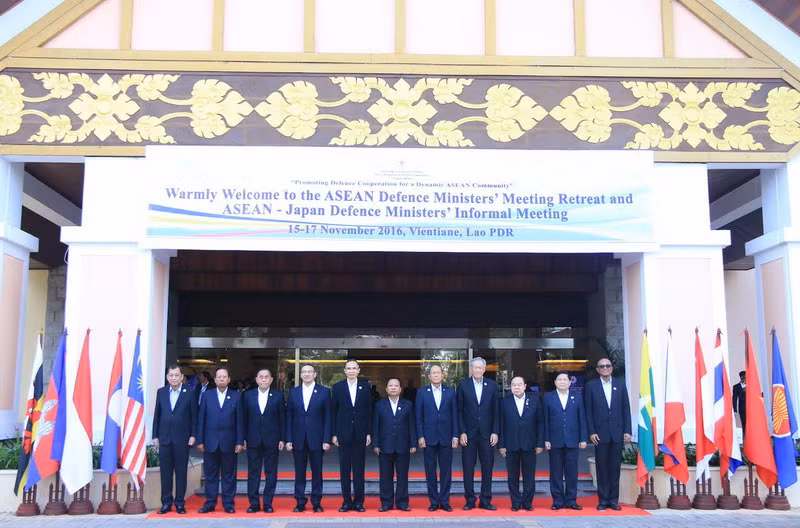 Hợp tác quốc phòng đa phương giúp củng cố sự đoàn kết của ASEAN ảnh 1
