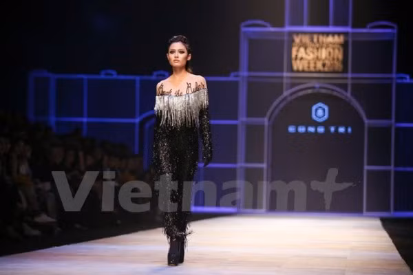 Nhìn lại “bức tranh” văn hóa đa sắc màu tại Hà Nội trong năm 2016 ảnh 7