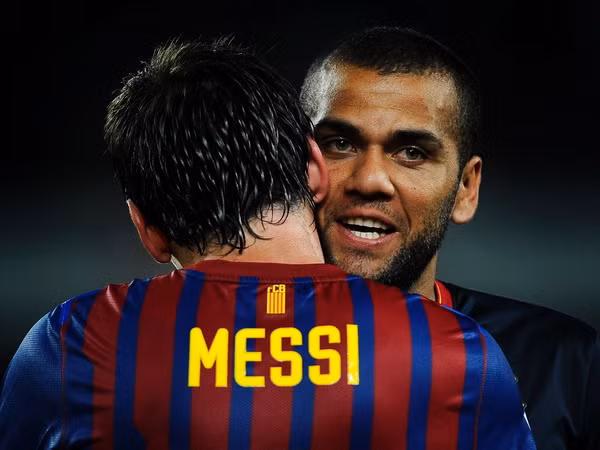 Tin tối 21/11: Moyes bán Nani, Barca tổn thất nặng nề ảnh 3
