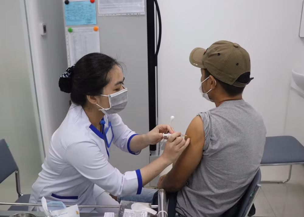 Quảng Ngãi: Ghi nhận 5 trường hợp dương tính với vi khuẩn bạch hầu ảnh 1
