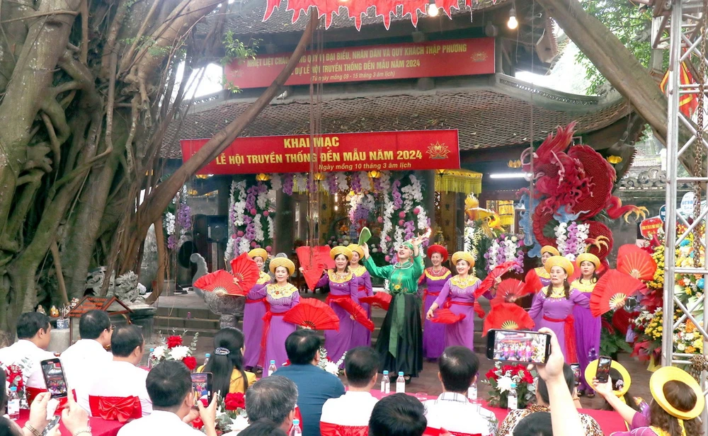 Lễ Mẫu Hưng Yên: Hành trình tâm linh và văn hóa đặc sắc
