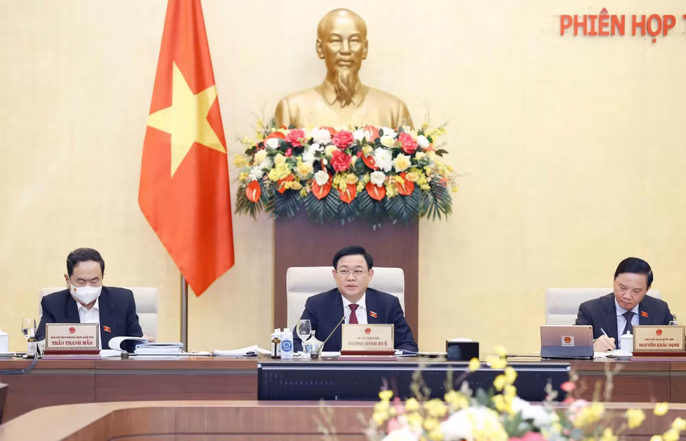Xem xét quy định pháp luật liên quan đến Quốc kỳ, Quốc huy, Quốc ca ảnh 1